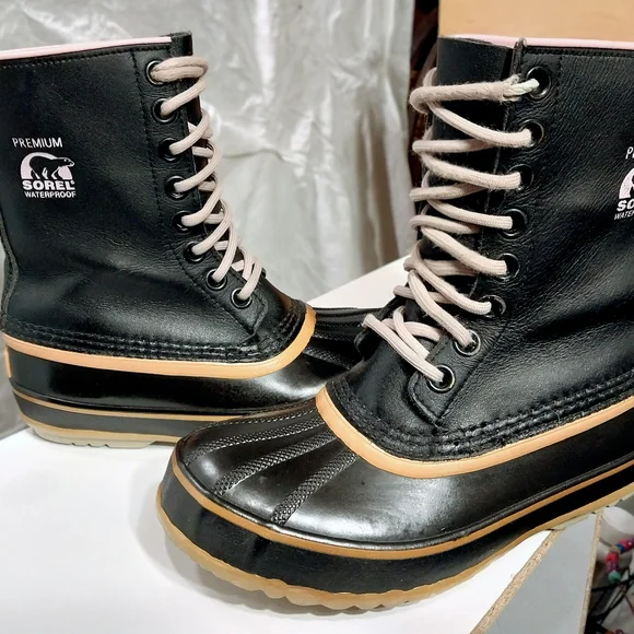 Sorel 1964 Premium Waterproof Black & Pink Winter Boots - Picture 3 of 3